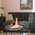 Abby - Old Town Centre I Carpark Nearby I Self Check-in Апартаменти *