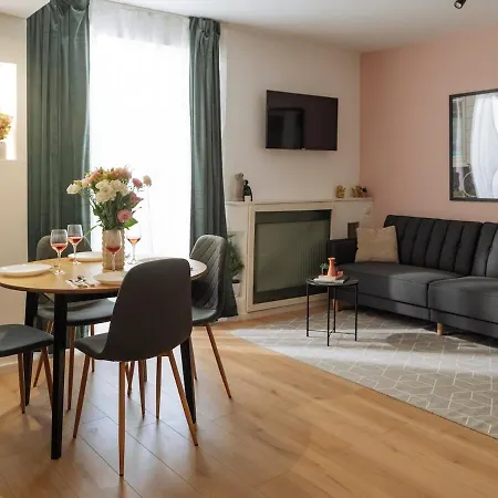 Abby - Old Town Centre * Bükreş