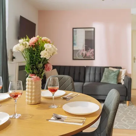 Abby - Old Town Centre