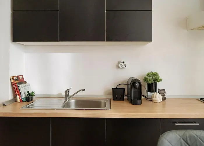 Abby - Old Town Centre Apartment *