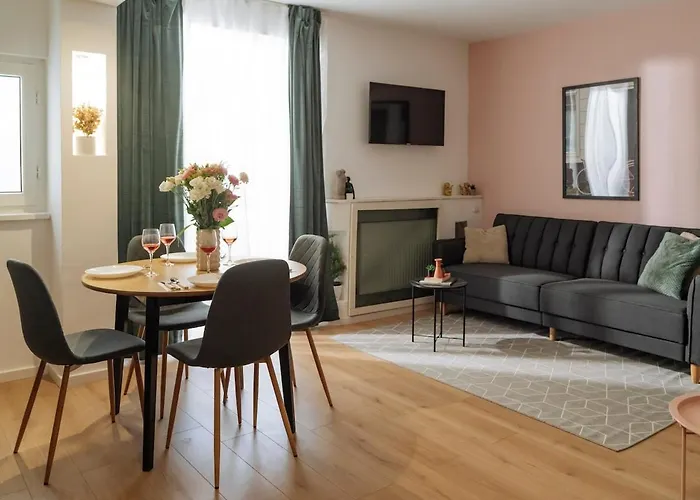 Abby - Old Town Centre * Bucureşti