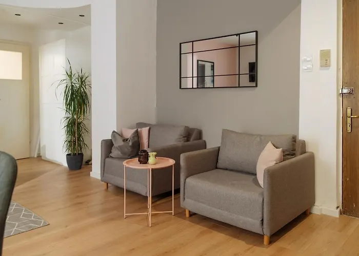 Abby - Old Town Centre Apartment *