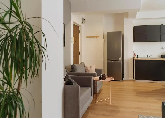 Abby - Old Town Centre *