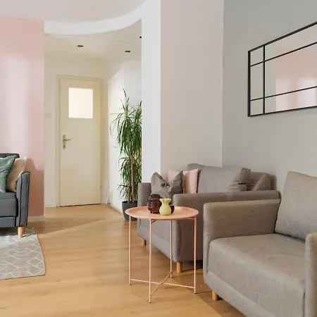 Abby - Old Town Centre