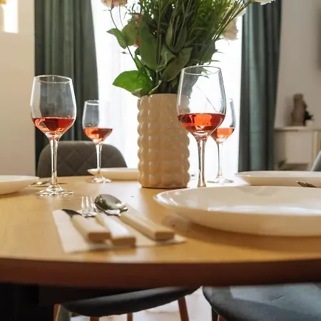 Abby - Old Town Centre