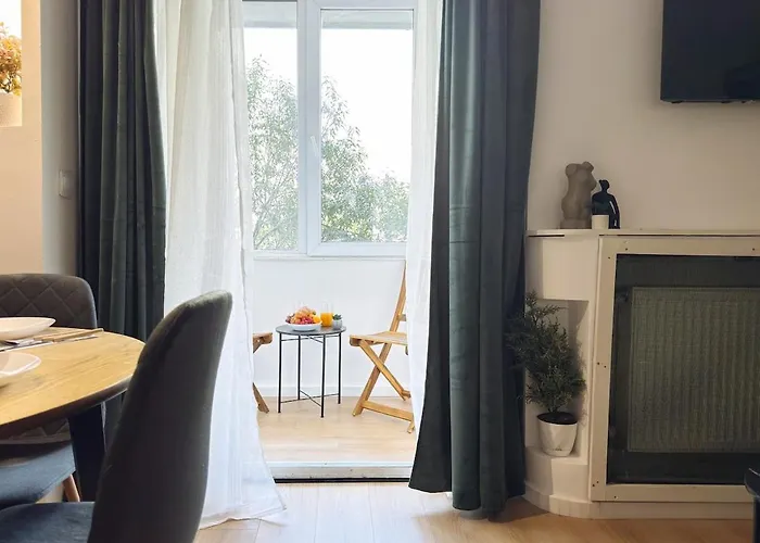 Abby - Old Town Centre