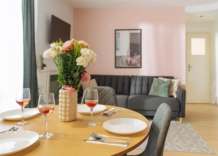 Abby - Old Town Centre